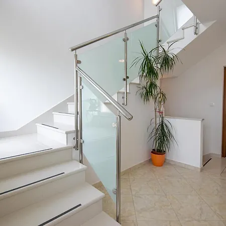 Laura Apartmán Makarská