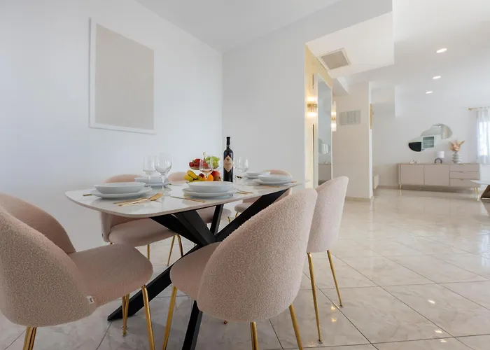 Laura Appartement Makarska